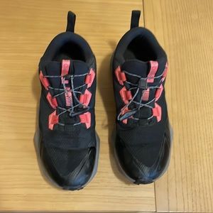 Columbia 30 degree facet hiking sneakers